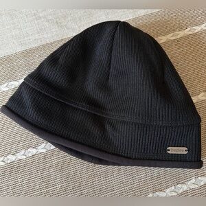 Frostline Black Ribbed Beanie Hat
